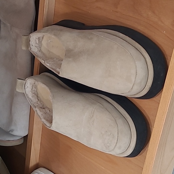 Wandler Suede and Shearling Mules, size 7 - Picture 10 of 12